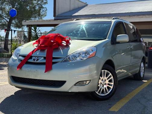 2008 Toyota Sienna XLE