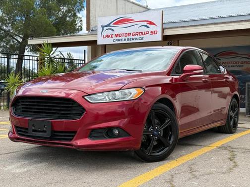RUBY RED TINTED CLEARCOAT 2016 Ford Fusion SE