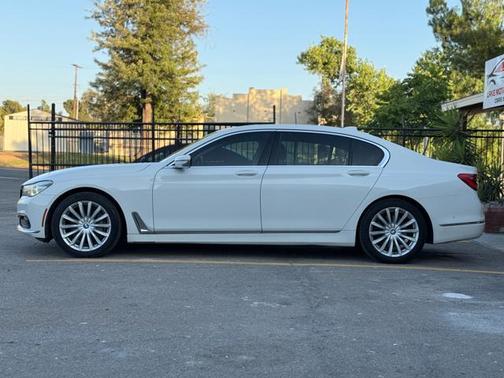 White 2016 BMW 740 740i