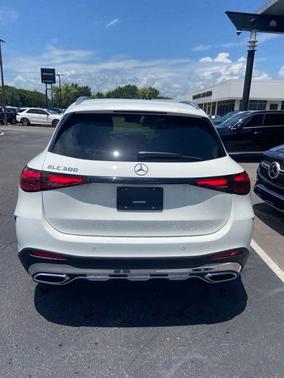 Polar White 2026 Mercedes-Benz GLC 300 Base