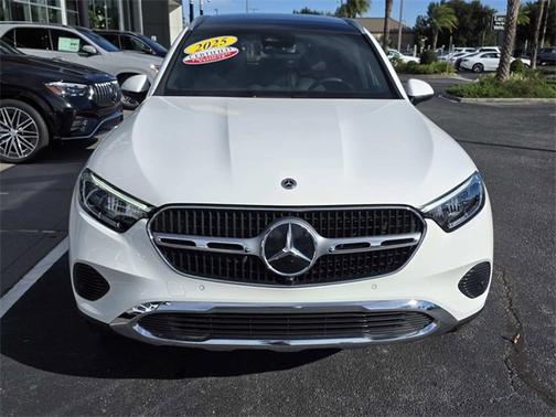 2025 Mercedes-Benz GLC 300 