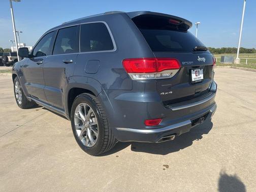 2020 Jeep Grand Cherokee Summit