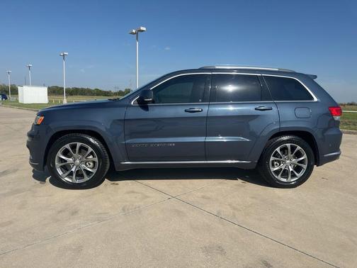 2020 Jeep Grand Cherokee Summit