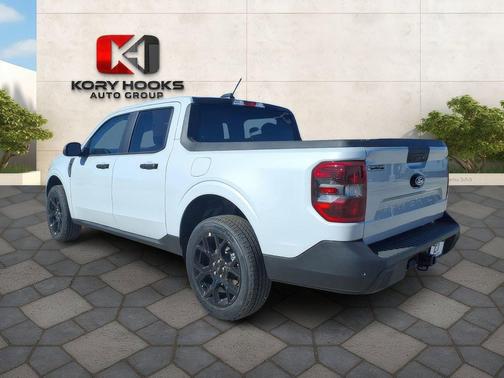 Space White Metallic 2026 Ford Maverick XLT