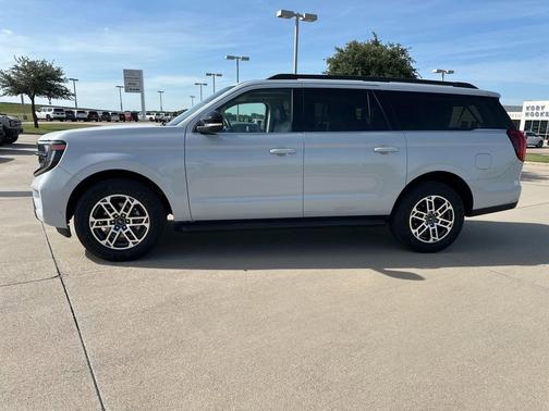Space Silver 2025 Ford Expedition Max Active