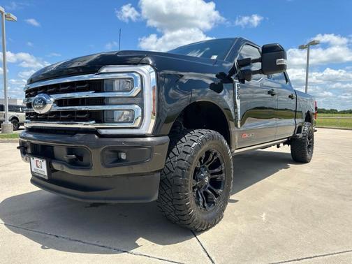 Agate Black Metallic 2024 Ford F-250 King Ranch