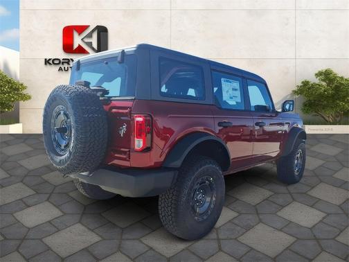 2025 Ford Bronco Base