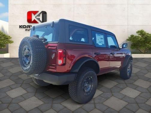 2025 Ford Bronco Base