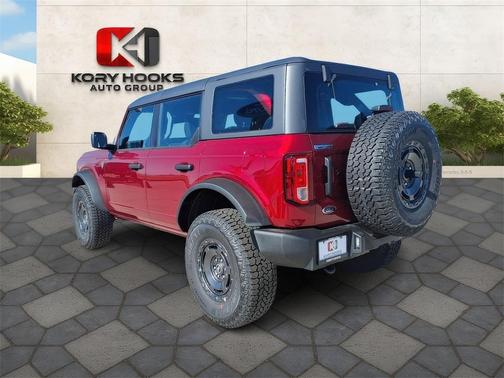 2025 Ford Bronco Base