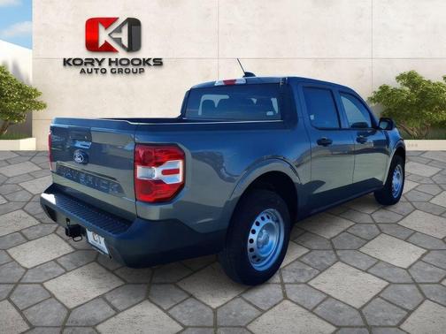 Carbonized Gray Metallic 2026 Ford Maverick XL