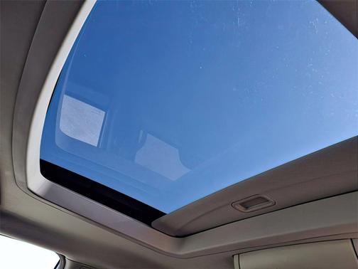 2014 Chrysler Town & Country Touring-L