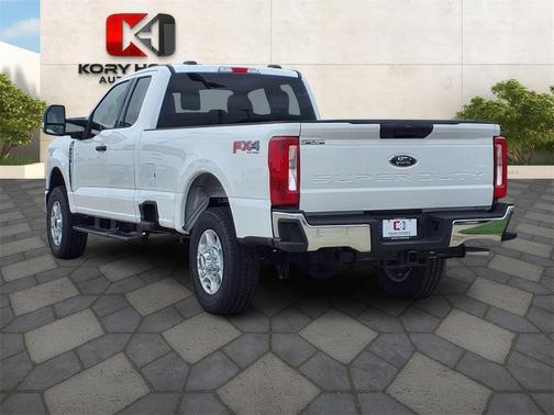 2025 Ford F-350 XLT