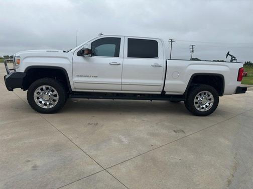 2019 GMC Sierra 2500 Denali