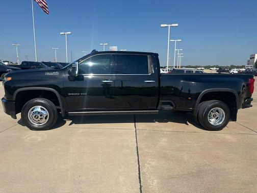 2022 Chevrolet Silverado 3500 High Country
