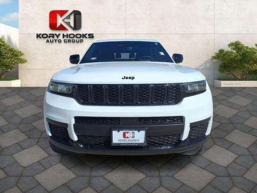 2023 Jeep Grand Cherokee L Laredo