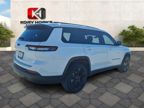 2023 Jeep Grand Cherokee L Laredo