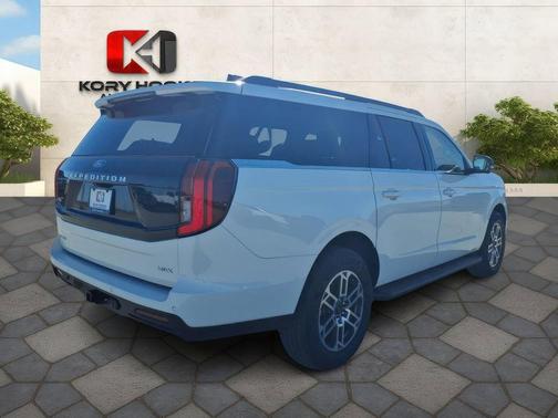 Star White 2025 Ford Expedition Max Active