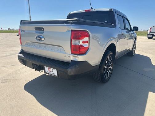 Silver Metallic 2022 Ford Maverick Lariat