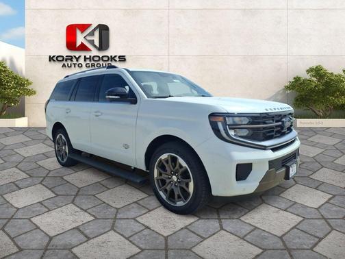 Star White 2026 Ford Expedition King Ranch