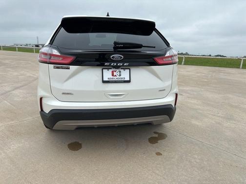Star White 2023 Ford Edge SEL