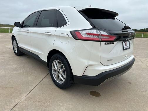 Star White 2023 Ford Edge SEL