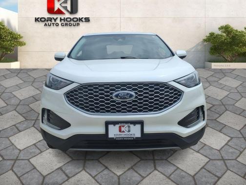 Star White 2023 Ford Edge SEL