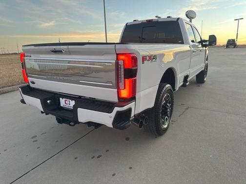 2024 Ford F-350 Platinum