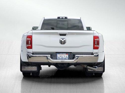 Bright White Clearcoat 2022 RAM 3500 Laramie