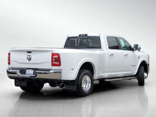 Bright White Clearcoat 2022 RAM 3500 Laramie