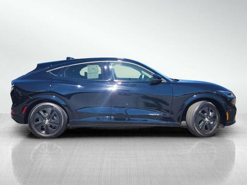 2022 Ford Mustang Mach-E California Route 1