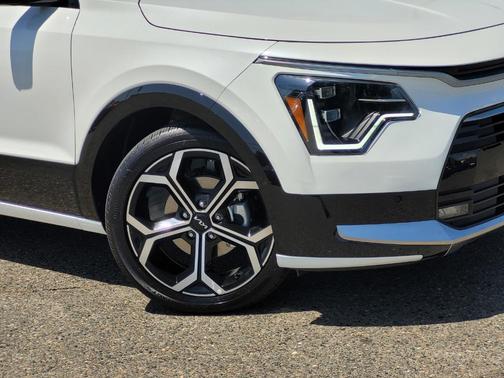 2024 Kia Niro Plug-In Hybrid SX Touring