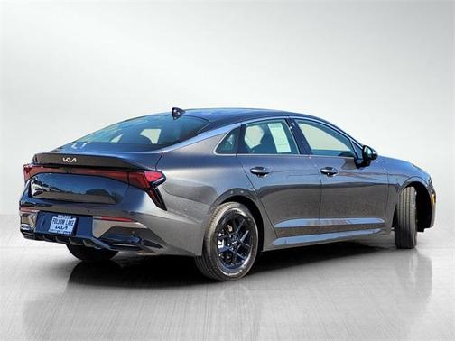 2025 Kia K5 LXS