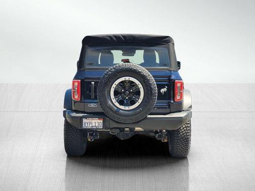 Blue Metallic 2021 Ford Bronco Badlands