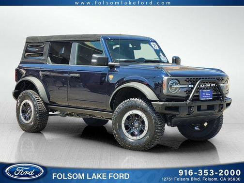 Blue Metallic 2021 Ford Bronco Badlands