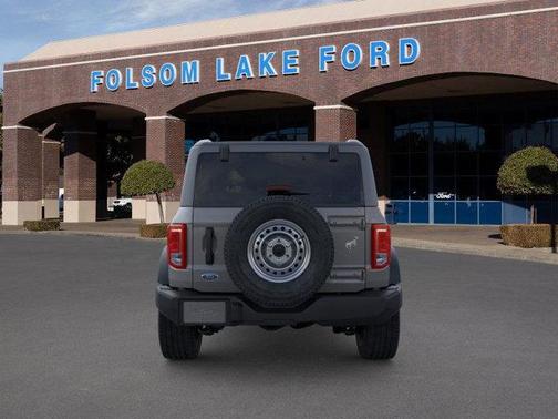 2025 Ford Bronco Base