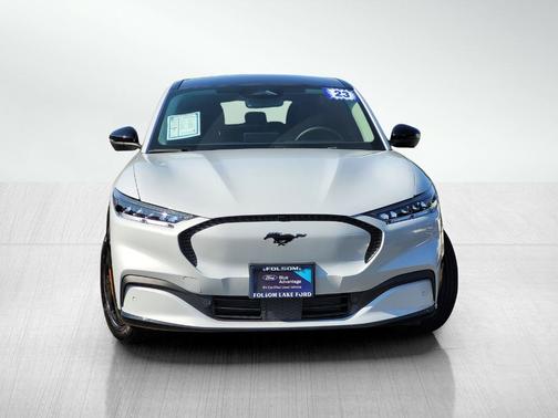 2023 Ford Mustang Mach-E California Route 1