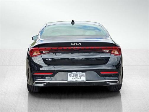 2022 Kia K5 EX