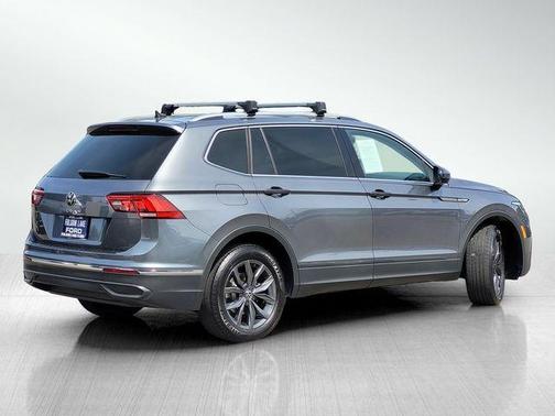 Platinum Gray Metallic 2023 Volkswagen Tiguan 2.0T SE