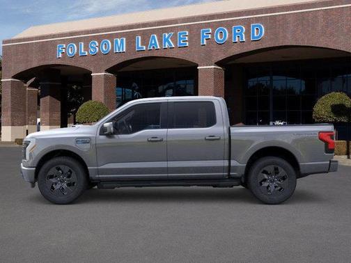 2025 Ford F-150 Lightning LARIAT