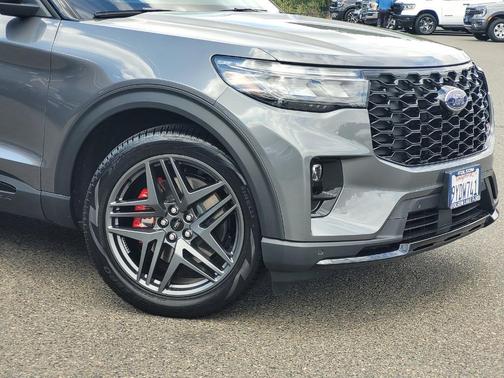 Gray Metallic 2026 Ford Explorer ST