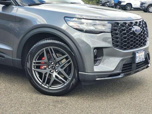 Gray Metallic 2026 Ford Explorer ST