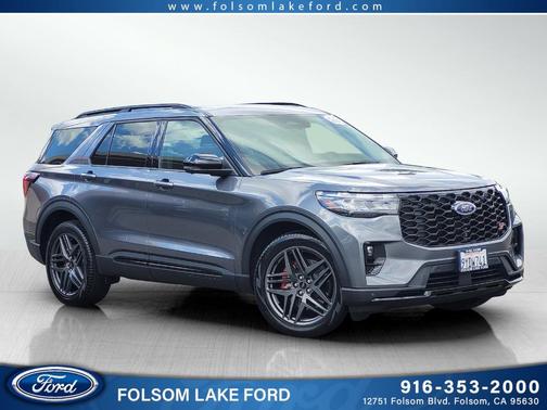 Gray Metallic 2026 Ford Explorer ST