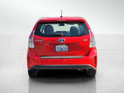 2015 Toyota Prius v Three