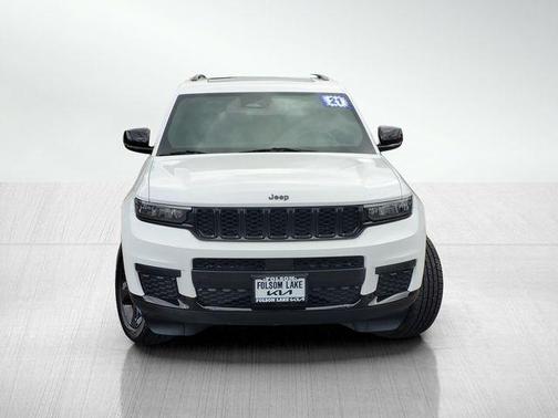 Bright White Clearcoat 2021 Jeep Grand Cherokee L Laredo
