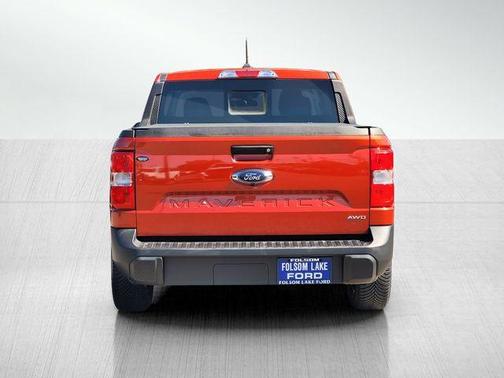 Hot Pepper Red Tinted Clearcoat 2022 Ford Maverick Lariat