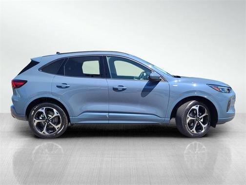 2024 Ford Escape ST-Line Elite