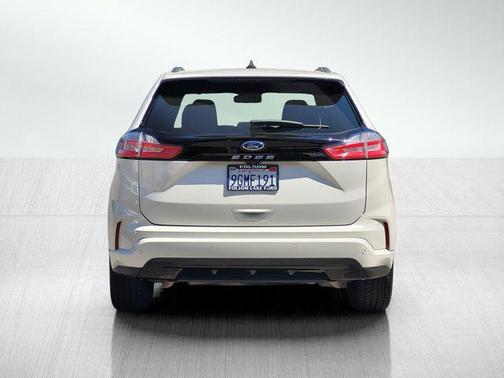 White Metallic 2023 Ford Edge ST Line