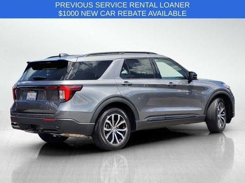 Gray Metallic 2026 Ford Explorer ST-Line