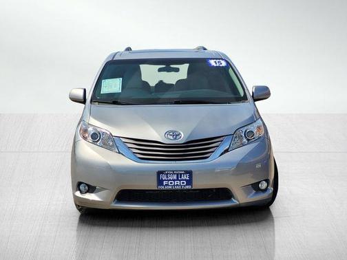 Silver Sky Metallic 2015 Toyota Sienna XLE