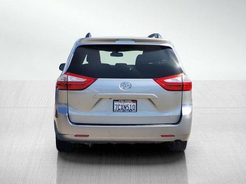 Silver Sky Metallic 2015 Toyota Sienna XLE